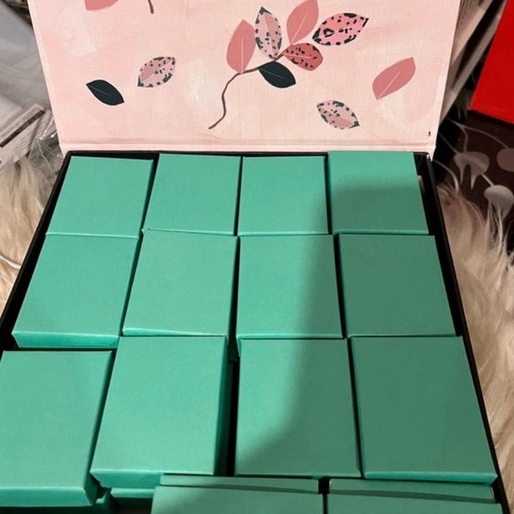 🔥FREE SHIPPING FASHION JEWELRY🔥 - Picture 3 of 5